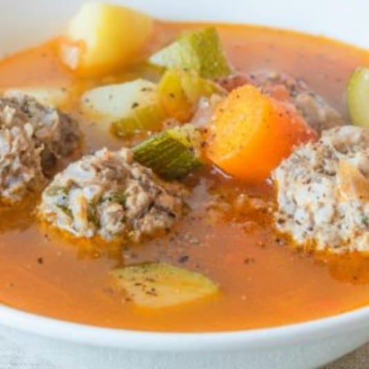 Sopa De Albondigas.